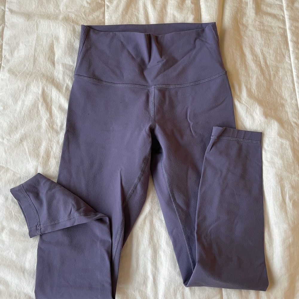 Wonder Under Lululemon leggings 25”